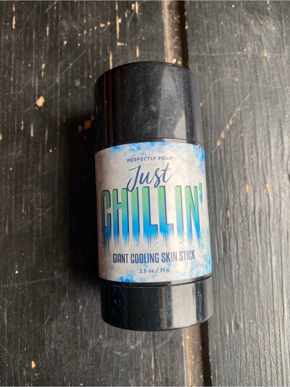 Perfectly Posh Just Chillin' Giant Cooling Skin Stick — Black & Blue